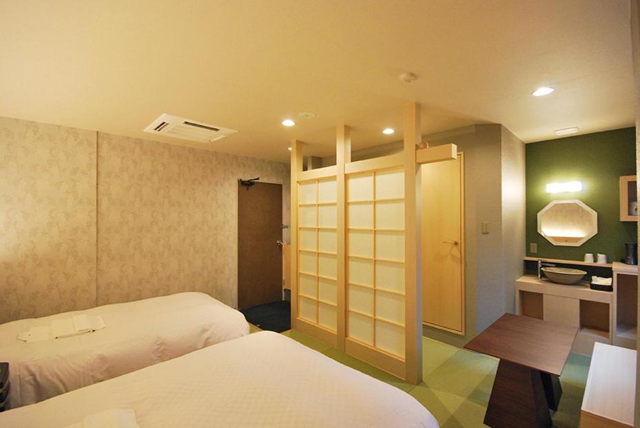 Park Hotel Pinza Ичиномия Екстериор снимка